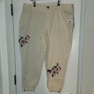 Beige Floral Embroidered Men's Pants